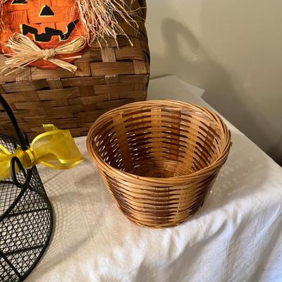 Decorative Baskets (G)