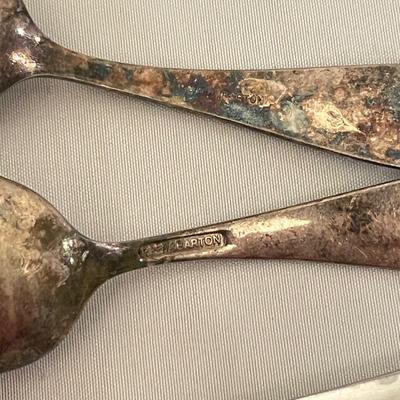 Wedgwood Peter Rabbit, Royal Doulton, Winnie the Pooh & Sterling Spoons (K-SS)