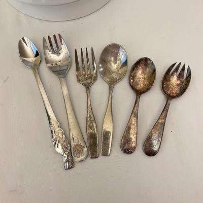 Wedgwood Peter Rabbit, Royal Doulton, Winnie the Pooh & Sterling Spoons (K-SS)
