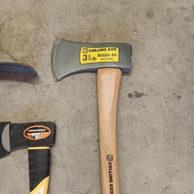 TRENCH DIGGER, HATCHET AND AXE