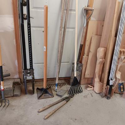 YARD TOOLS (1)