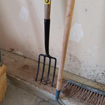YARD TOOLS PLUS A PUSH BROOM