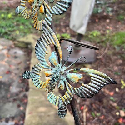 Metal Spiral Wind Twirler & More Colorful Yard Art (BY-RG)