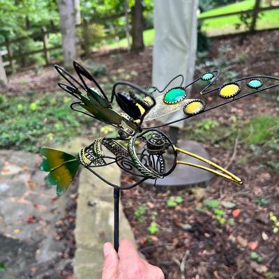 Metal Spiral Wind Twirler & More Colorful Yard Art (BY-RG)