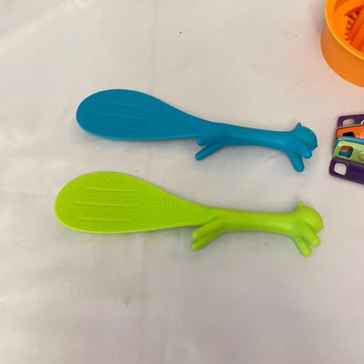 Colorful Kitchen Utensils (K-SS)