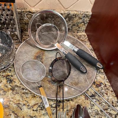 Colorful Kitchen Utensils (K-SS)