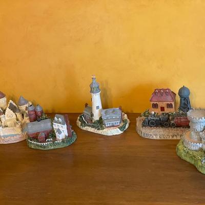 Spoontiques village