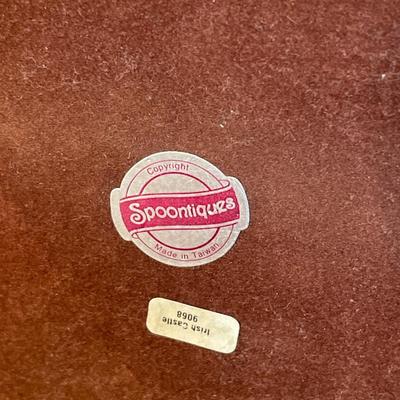 Spoontiques village