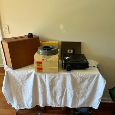 Kodak Slide Carousel Projector Model 860H and Da-Lite Silver Screen (G)