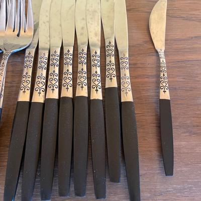 Interpur silverware Japan with black handles