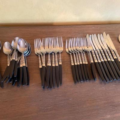 Interpur silverware Japan with black handles