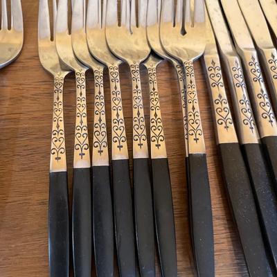 Interpur silverware Japan with black handles