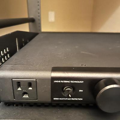 Furman Elite 15I Power Conditioner (BLR-MG)