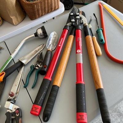Yard Hand Tools (G)
