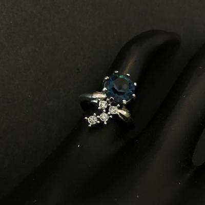 Beautiful very nice silver tone adjustable ring