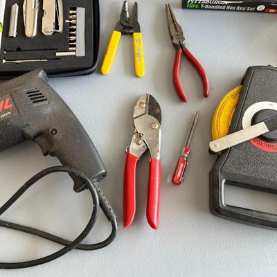 Assorted Hand Tools and Fasteners (G)
