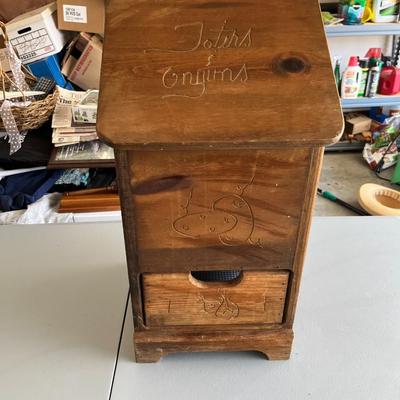 Taters and Onion Wooden Box (G)
