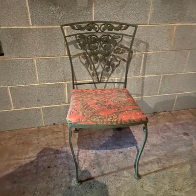 Wrought Iron Glass Top Table With Four Matching Chairs (BW-MG)