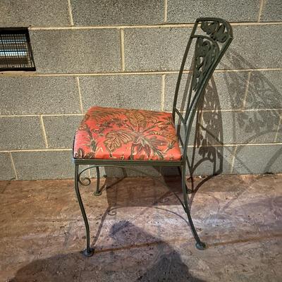 Wrought Iron Glass Top Table With Four Matching Chairs (BW-MG)