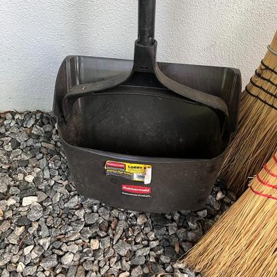 Outdoor Yard Tools (BW-MG)