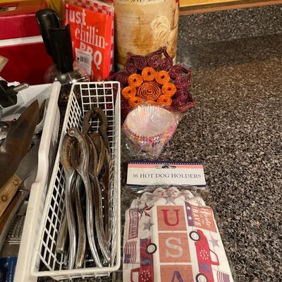 Miscellaneous silverware and kitchen accessories