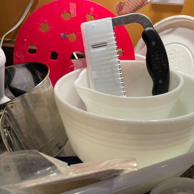 Kitchen: measuring cups, graders, bowls, and so much more