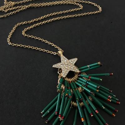 Super cute long Christmas tree necklace, gold tone with rhinestone star pendant