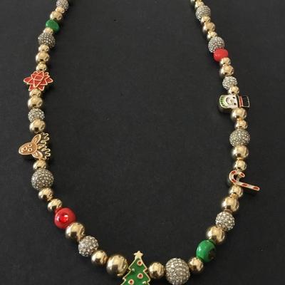 Very nice super cute Baublebar Christmas holiday necklace, gold toned