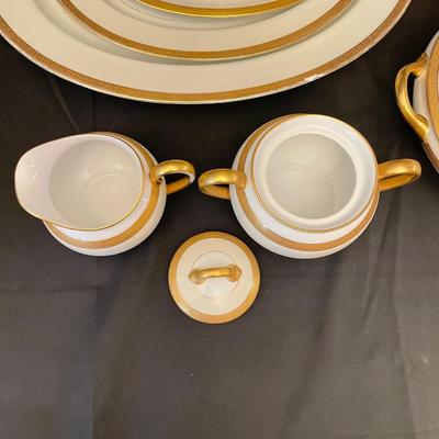 12-Person Noritake Halcyon China Set (LR-SS)