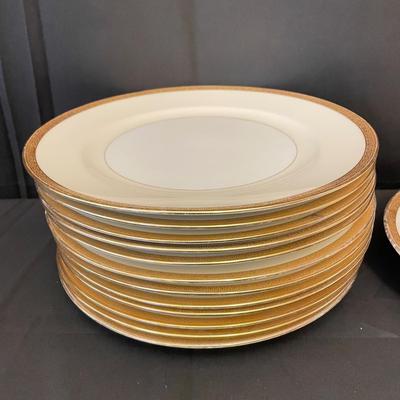 12-Person Noritake Halcyon China Set (LR-SS)