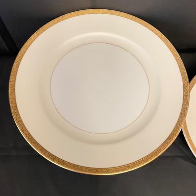 12-Person Noritake Halcyon China Set (LR-SS)