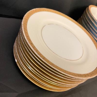 12-Person Noritake Halcyon China Set (LR-SS)
