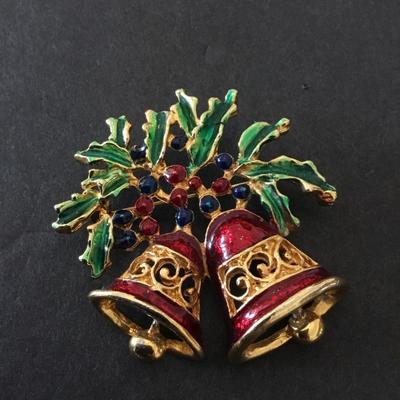 Vintage, holiday, gold tone bells, and holly Christmas brooch