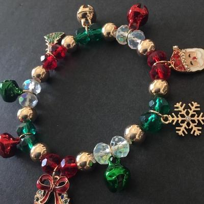 Cute holiday Christmas Crystal beaded charm stretch bracelet