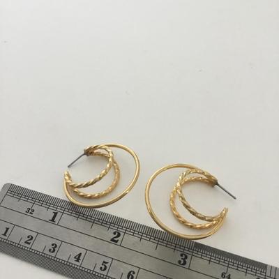 Gold tone unique fashion earrings