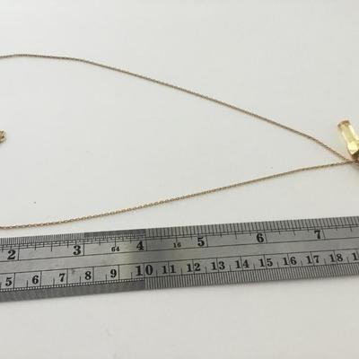 Unmarked gold tone fashion necklace