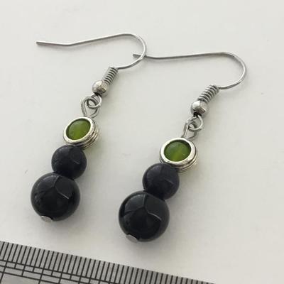 Black beaded dangle fashion earrings