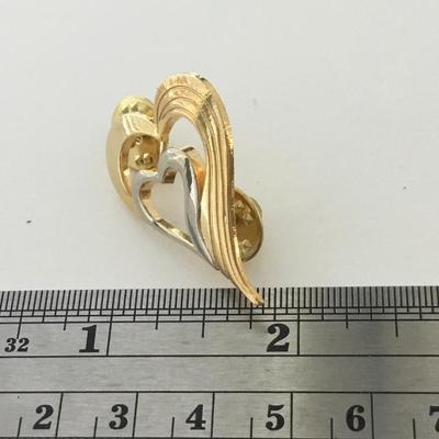 Unmarked gold tone heart push pin