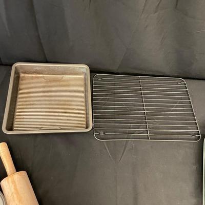 Baker’s Tools & Displays (LR-SS)