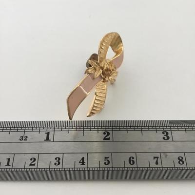 Avon gold tone pink ribbon vintage push pin