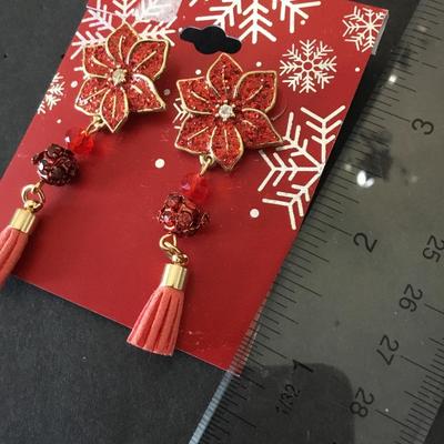 Beautiful very nice poinsettia, tassel, statement, earrings, gold toned