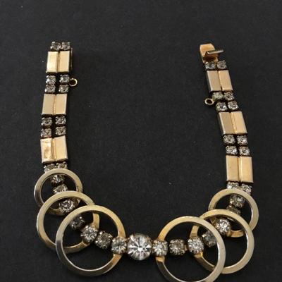 Beautiful very nice mid-century rhinestone tennis bracelet