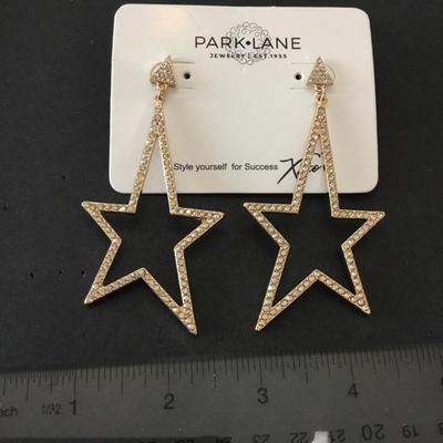 Beautiful Park-lane star statement, rhinestone earrings very beautiful