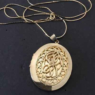 Large vintage, locket necklace, gold toned, good condition