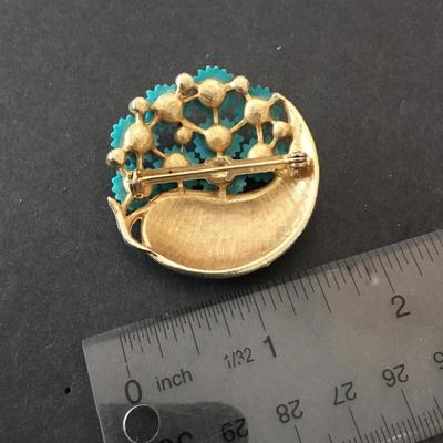 Vintage, celluloid, flower, brooch