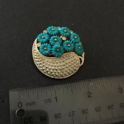 Vintage, celluloid, flower, brooch