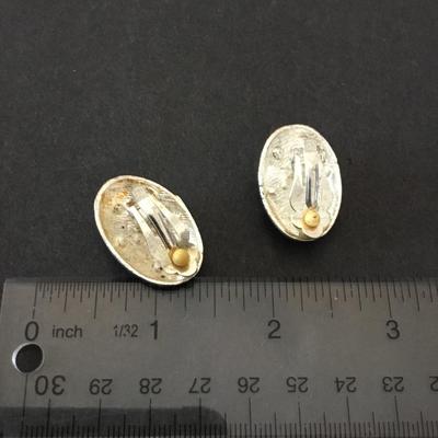 Cute vintage egg rhinestone sparkly clip on earrings
