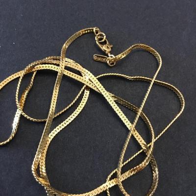Vintage Monet gold leaf pendant necklace