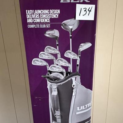 New in Box Wilson Woman’s Golf Set