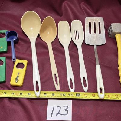 Kitchen Lot